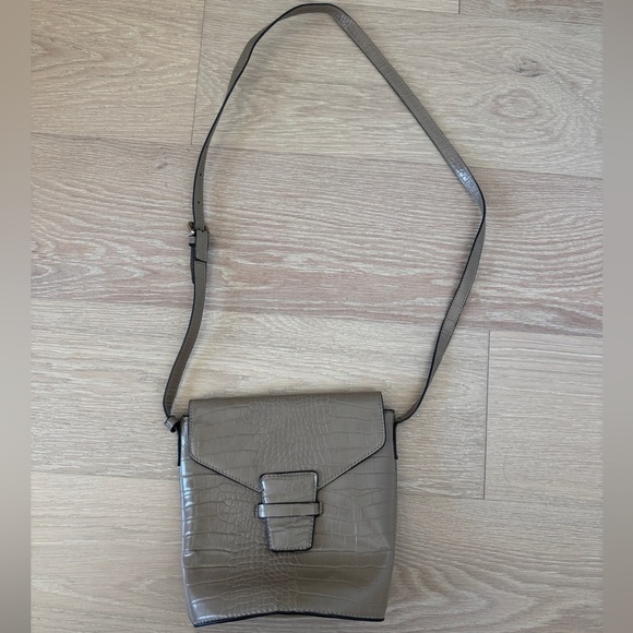 MANGO Bucket Bag - Picture 1 of 8